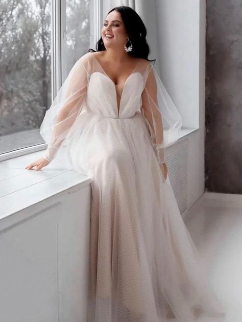 Lace Wedding Dress Corset, Lily Wedding Dress, Wedding Dress Long Sleeve Lace, Wedding Dress Corset, Curvy Wedding Dress, Curvy Wedding, Plus Wedding Dresses, Plus Size Brides, Plus Size Wedding Dresses