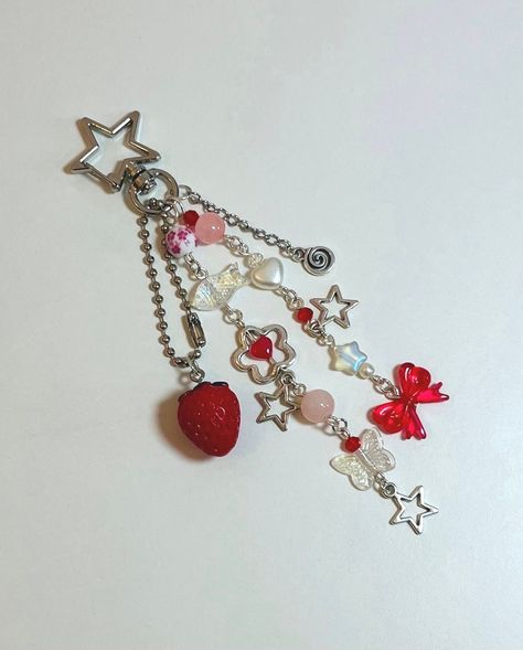 Red/white aesthetic coquette keychain/charm with star clasp and cute beads . free delivery Red Keychain Beads, Keychain Charms Aesthetic, Beads Keychain Aesthetic, Bag Charms Beads, Aesthetic Key Chains, Bag Keychain Aesthetic, Keychain Coquette, Coquette Keychain, White Aesthetic Coquette