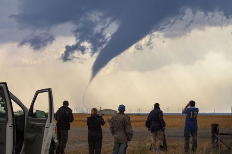 Ultimate Storm Chasing Tours Tornado Chaser Aesthetic, Storm Chasing Aesthetic, Meteorology Aesthetic Job, Storm Chaser Aesthetic, Meteorologist Aesthetic, Twisters Aesthetic, Tornado Aesthetic, Meteorology Aesthetic, Kate Carter