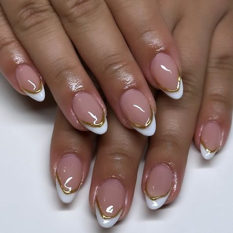 24Pcs Black French Fake Nails with Gold Lines Simple Fashion Artificial Nails Short Almond False White And Gold Tips Nails, Blue Gold French Nails, Golf French Tips Nails, White Tips With Gold Line, Gold Tipped French Nails, White Nail Gold Tip, White Nail With Gold French Tip, Simple Gold And White Nails, Senior Photos Nails