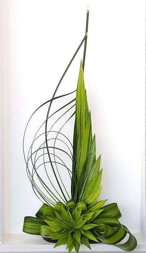 Foliage Only Arrangements Floral Design, Tropical Foliage Arrangements, Contemporary Floral Arrangements, Church Floral Arrangements, Arreglos Ikebana, Dekoratívne Vence, Floral Designs Arrangements, Foliage Arrangements, Contemporary Flower Arrangements