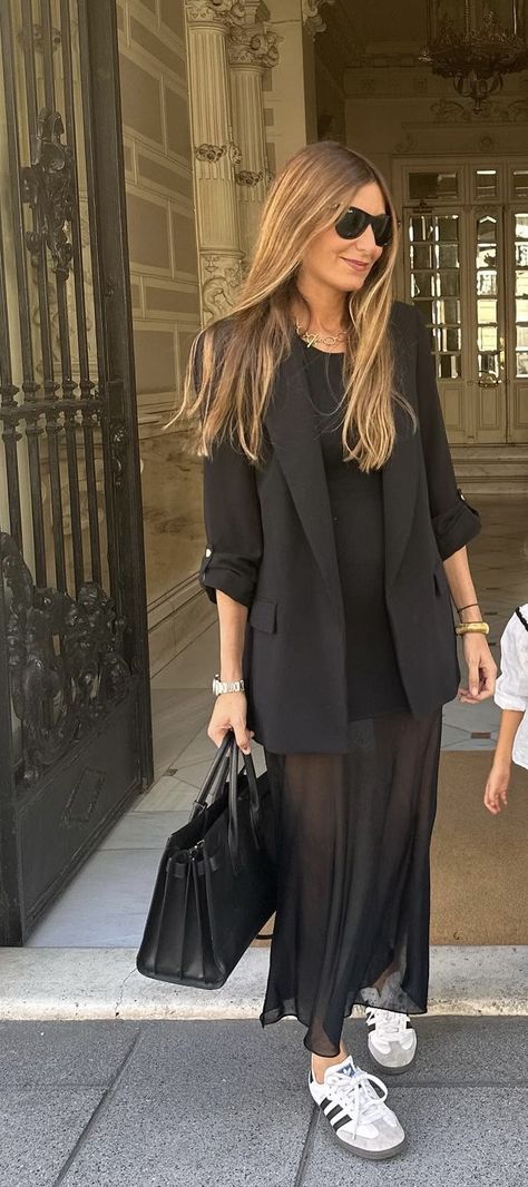 Dress Blazer Outfit, Black Blazer Outfit, Mon Dressing, Dress Blazer, Maternity Outfits, Blazer Outfit, Blazer Outfits, Black Blazer, Maternity Clothes