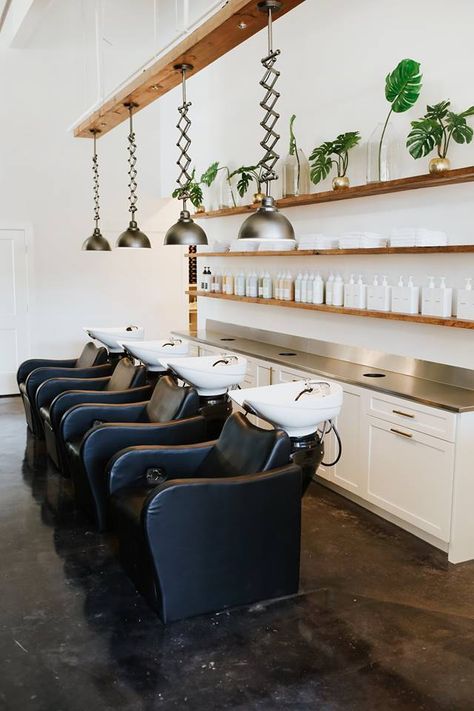 How to Find, Choose & Lease Your New Salon Location Opening A Salon, Rustic Salon Decor, Salon Color Bar, Rustic Salon, Hair Salon Stations, Small Salon, Salon Design Ideas, Home Hair Salons, Hair Salon Design