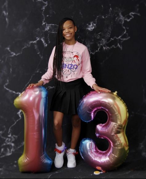 13 Photo Shoot Ideas, 13 Photoshoot, Bday Outfits, 16th Birthday Outfit, Baby Birthday Photoshoot, 13 Birthday, 21st Birthday Photoshoot, Cute Birthday Ideas, Photo Shoot Ideas