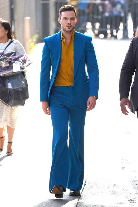 70s Men Suit, 70s Fashion Men, 70s Men, Nicholas Hoult, 70s Inspired Fashion, 70s Outfits, 70’s Fashion, Queer Fashion, Vintage Mens Fashion