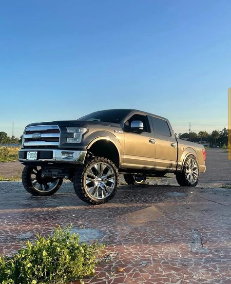 Squatted Truck, Squatted Trucks, Future Trucks, Lifted Chevy Trucks, Lifted Chevy, Truck Yeah, Big Rig Trucks, 4x4 Trucks, Big Rig