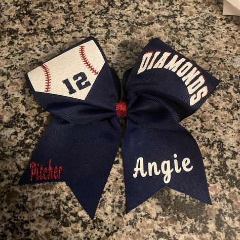 Custom softball bow in your team colors. Fully customizable. Message for any changes to bow Primary Color is ribbon color Dugout Mom, Cute Tennis Outfit, Cheer Bows Diy, Softball Hair Bows, Softball Accessories, Softball Cheer, Softball Hair, Softball Bow, Dance Bows