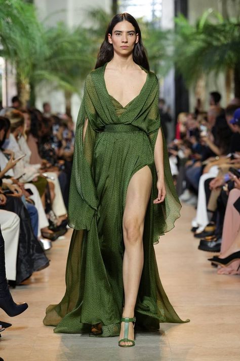 Elie Saab Spring, Spring 2025, Spring Fashion Trends, Festival Dress, Printed Silk, Fashion Show Collection, Elie Saab, Fashion Stylist, Silk Top