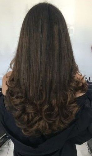 Spotlighted Indian Hair Cut Near Me Ideas 2023 Curly At The End Hair, Straight Hair Bottom Curls, Curled Out Ends Hair, Confirmation Hairstyles Straight Hair, Curled At Ends Hair, Straight Hair With Bottom Curls, Long Straight Hair With Curls At The End, Bottom Curls For Long Hair, Ends Curled Hair