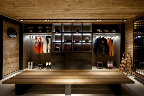 Would love some cubby's like this in the back of the garage for our ski stuff.  A bit too dark Ski Chalet Interior, Chalet Interior Design, Gear Room, Ski Room, Mountain Interiors, Chamonix France, Alpine Chalet, Drying Room, Chalet Interior