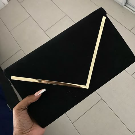 Prom Clutch Black, Black And Gold Handbag, Fashion Purses 2023, Black Purse For Prom, Prom Handbags Clutch Purse, Gold Prom Purse, Black Clutch Purse Prom, Black Formal Bag, Prom Bag Black