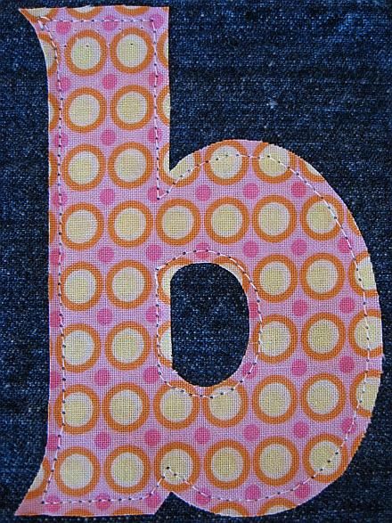 Free applique letter templates A-Z Easy Applique, Diy Sy, Applique Letters, Skip To My Lou, The Letter B, Applique Monogram, Applique Templates, Fabric Letters, Sewing Appliques