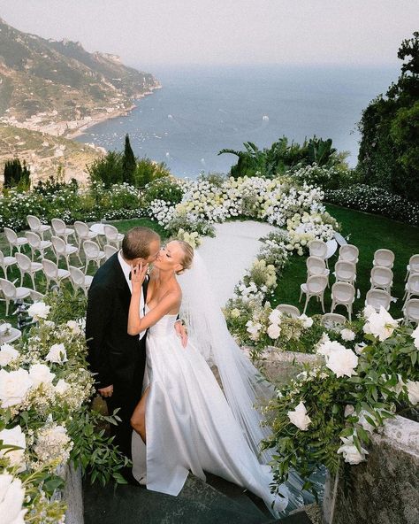 A splendid wedding at Belmond Caruso in Ravello✨ The ceremony, set in the hotel's garden, featured white flowers against the stunning… | Instagram Wedding Color Palette Summer, Ravello Italy, Martha Weddings, Belmond Hotels, Amalfi Coast Wedding, Ceremony Seating, Summer Wedding Colors, Martha Stewart Weddings, Wedding Color Palette