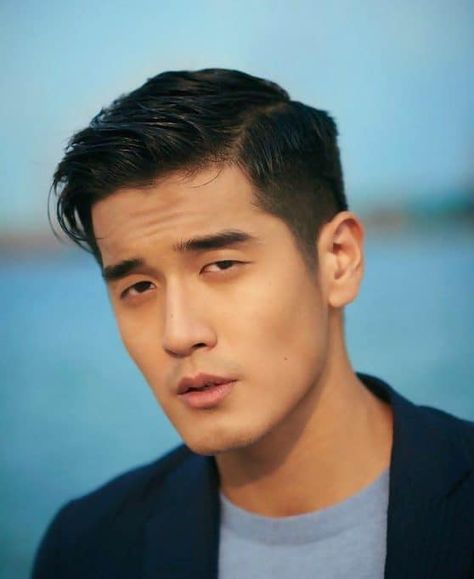 12 Effortless Short Hairstyles for Asian Men to Try – HairstyleCamp Mens Side Haircut, Mens Hairstyles Short Sides, Low Maintenance Short Hair, Asian Men Short Hairstyle, Side Haircut, Asian Men's Hairstyles, Beyonce Hair, Asian Man Haircut, Comb Over Haircut