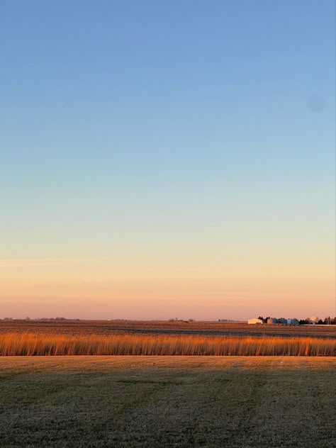 Iowa Summer Aesthetic, Iowa Aesthetic, Midwest Sunset, Iowa Sunset, Iowa Landscape, Grinnell Iowa, Oklahoma Sunset, Farm Sunset, Countryside Farmhouse