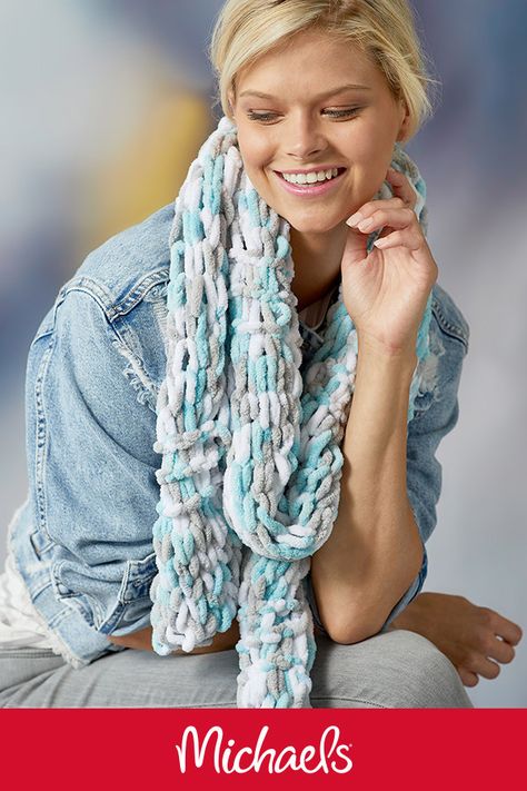 Make this Red Heart® Easy Peasy Loop-It™ scarf project it is a cute and colorful yarn craft. Puffy Scarf, Loopy Yarn, Big Sweater, Finger Crochet, Alize Puffy, Beginner Knitting Patterns, Crochet Hook Set, Finger Knitting, Crochet Stitches For Beginners