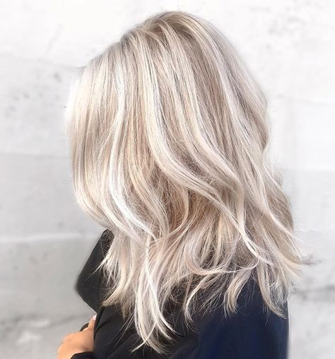 Top 40 Blonde Hair Color Ideas Best Haircuts For Short Hair, Blond Cenușiu, 2023 Hair, Super Fly, Hair Blond, Cool Blonde Hair, Light Blonde Hair, Balayage Blonde, Glamour Nails