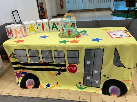 Little art project I did for a 2 year old birthday party. I made a school bus this week. It was a good learning experience. #birthdyparty #schoolbus #cocomelon #birthday #eventdesign #partydecoration #party #rainbow #event #kidsparty #boston #quincyma Cocomelon School Bus Diy, Cocomelon School Bus Table, School Bus Themed Birthday Party, Cocomelon School Bus, School Bus Second Birthday, School Bus, Event Design, Kids Party, Art Projects