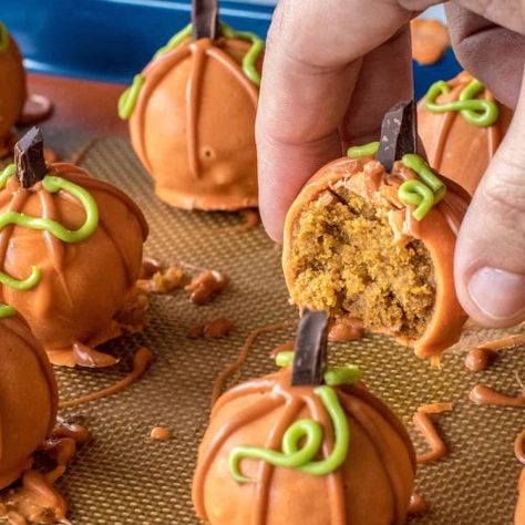 Halloween Truffles, Pumpkin Bread Mix, Pumpkin Truffles, Wilton Candy Melts, Pumpkin Treats, Moist Pumpkin Bread, Pumpkin Cake Recipes, Cherry Liqueur, Chantilly Cream