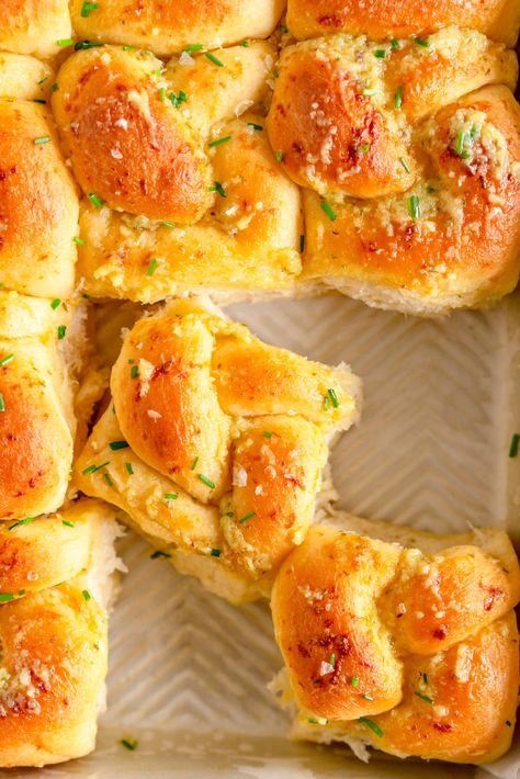 Recipe Links Garlic Knot Bread, Knot Bread, Tangzhong Method, Curry Buns, Soft Bread Recipe, Garlic Knot, Garlic Rolls, Soft Bread, Garlic Knots