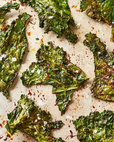 How to Make Kale Chips You Actually Want to Eat | Kitchn Baked Kale Recipes, Roasted Kale, How To Make Kale, Dairy Free Appetizers, Kale Chips Baked, Baked Kale, Kale Chip Recipes, Vegetable Snacks, Veggie Snacks