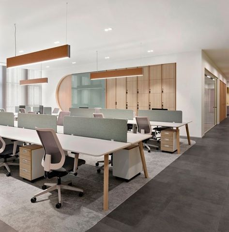 Office Snapshots (@officesnapshots) • Instagram photos and videos Open Concept Office, Davis Furniture, Open Space Office, Office Interior Design Modern, Office Workstations, Acoustic Wall Panels, Adjustable Height Table, Space Interiors, Open Office