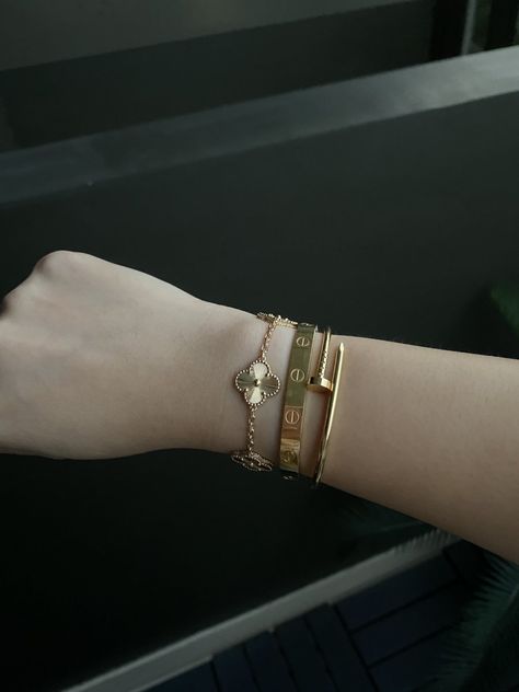 Just Un Clou Bracelet Cartier, Bangle Style Bracelet, Vca Cartier Stack, Cartier Small Juste Un Clou, Juste Un Clou Bracelet Stack, Gold Bracelet Stacking, Vca Bracelet Stack, Cartier Juste Un Clou Bracelet Small, Just En Clou Bracelet