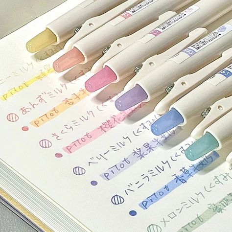 Japanese School Supplies, Pen Obsession, Cool Stationary, Pretty School Supplies, Stationery Obsession, Cute Stationary School Supplies, School Pens, Cute School Stationary, Writing School