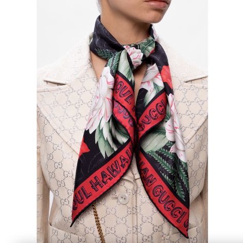 100% Authentic Gucci " Hawaiian Gucci Soul " Cotton Floral Scarf Brand New With Tags Red Border 27" X 27" 100% Cotton (The First Picture Is Not The Exact Scarf; The Border Is Red Without The Logo) Made In Italy Scarf On Bag, Silk Scarf Design, Silk Neck Scarf, Gucci Scarf, Ways To Wear A Scarf, Red Border, Luxury Scarves, Floral Scarf, Scarf Design