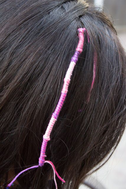 how to do easy DIY hair wraps with kids (such a fun playdate or party idea) Friendship Bracelet Hair Wrap, Diy Hair Wraps With String, How To Do A Hair Wrap, Diy Hair Wrap, Hair Wrap Ideas, Thread Hair Wraps, Easy Diy Hair, Braid Wrap, Diy Jewelry Stand