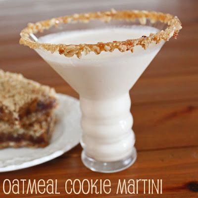 Oatmeal Cookie Martini @keyingredient #caramel Cookie Martini Recipe, Cookie Martini, Cookie Crumble, Drinks Smoothies, After Dinner Drinks, Martini Recipe, Oatmeal Cookie, Boozy Drinks, Martini Recipes