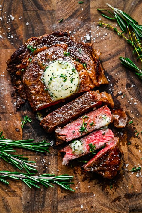 This pan fried ribeye is the ultimate meat lover's entree. It is cooked to perfection with a crusty, salty exterior and pan fried in a flavorful compound butter. Essen, Steak Dinner Aesthetic, Steak Food Photography, Photos Of Random Things, Ella Langley, Meat Aesthetic, Steak Photography, Cook Aesthetic, Eat Aesthetic