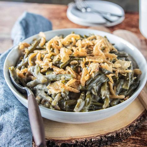 Crockpot Green Bean Casserole (Fresh Green Beans) Low Carb Green Bean Casserole, Crockpot Green Beans, Green Bean Casserole Crock Pot, Broccoli Bacon, Casserole Side Dishes, Greenbean Casserole Recipe, Cheese Crust, Bacon Salad, Keto Pizza