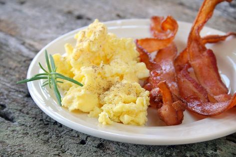 Crockpot Scrambled Eggs, Easy Scrambled Eggs, Breakfast Eggs Scrambled, Best Scrambled Eggs, Scrambled Eggs With Spinach, Scrambled Eggs With Cheese, Scrambled Eggs Recipe, Eggs And Bacon, Brunch Eggs