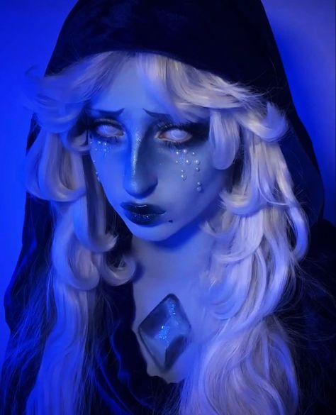 Blue Diamond Outfit, Steven Universe Makeup Looks, Blue Diamond Steven Universe Cosplay, Blue Diamond Redesign, Blue Diamond Makeup, Blue Diamond Cosplay, Blue Diamond Steven Universe Fanart, Cosplay Makeup Ideas, Blue Diamond Art