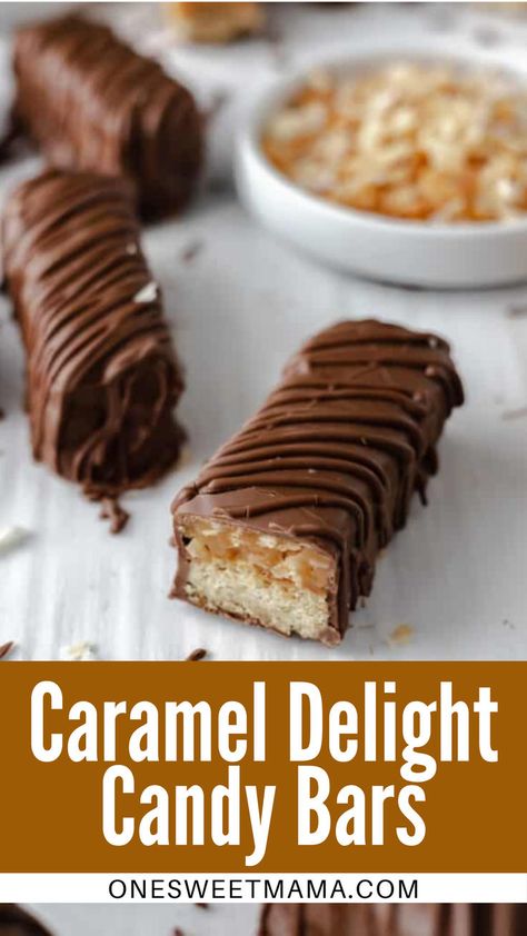 Homemade Caramel Candy, Candy Bar Ideas, Brown Sugar Shortbread, Caramel Candies Recipe, Homemade Twix Bars, Homemade Candy Bars, Candy Bar Recipe, Caramel Biscuits, Candy Bar Cookies