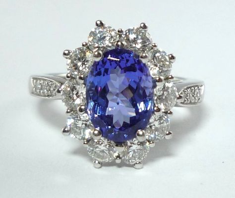 Tanzanite Jewelry, Vintage Engagement Rings Unique, Platinum Diamond Engagement Rings, Tanzanite Diamond, Tiffany Jewelry, Rings Engagement, Platinum Engagement Rings, Wedding Rings Vintage, Blue Box