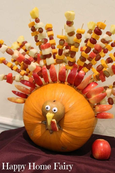 Thanksgiving Trays, Thanksgiving Play, Diy Thanksgiving Centerpieces, Fruit Kabob, Easy Diy Thanksgiving, Happy Home Fairy, Thanksgiving Snacks, Thanksgiving 2023, Thanksgiving 2020