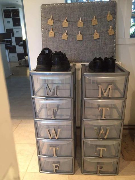 School Uniform Organization, School Clothes Organization, School Station, School Bag Storage, Girls Room Organization, Organised Mum, School Storage, Giant Letters, Stationary Organization