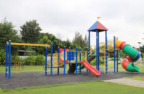 Children's playground at park Premium Ph... | Premium Photo #Freepik #photo #school Aesthetic Outdoor Playground, Small Playground, Kids Cheering, Playground Landscaping, Bloxburg Town, Play Park, Playground Kids, Children Playground, Photo School