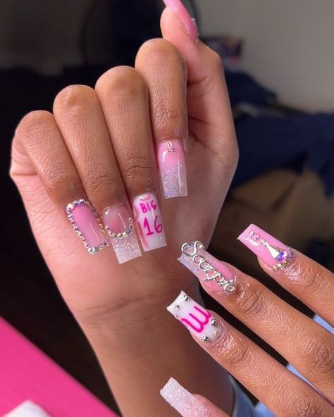 Birthday Nails 17th Birthday, Black And Pink Birthday Nails, Birthday Nails 16, Birthday Nails Pink, Pink Birthday Nails, Hot Pink Birthday, Acrylic Nail Designs Coffin, 18th Birthday Outfit, Birthday Nail Designs