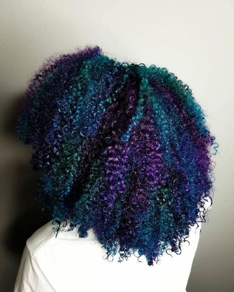 closeCULTURE. on Instagram: “🗣Damnnnnnn 😍🔥😍👌🏾 x o x o x o x o x o x o #closeculture #naturalhaircare #naturallycurly #naturalhairdaily #naturalhairjourney #kinkyhair…” Blue Highlights Natural Hair Black Women, Purple And Blue Natural Hair Black Women, Purple Hair Styles For Black Women, Blue Purple Hair Black Women, Blue And Purple Natural Hair, Blue Hair For Black Women, Teal Natural Hair Black Women, Blue And Purple Curly Hair, Colorful Curly Hair Black Women