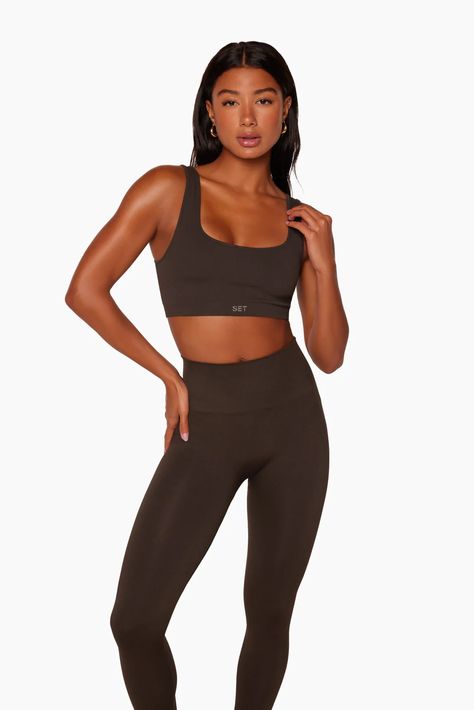 Stay Cute & Comfy as you Work Up A Sweat in the Latest Activewear Styles from Set Active Matching Yoga Set, Set Active Sets, Brown Workout Set, Matching Workout Set, Workout Sets Outfit, Gym Sets, Color Leggings, Set Active, Body Bra