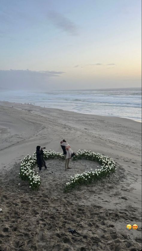 #proposal #proposalinspiration #engagement #romantic #beach #beachphotoideas #photography #photoshoot #photooftheday #photo #rose #roses #flowers #goalsetting #1 #tiktok #aesthetic #2023 #wedding #weddingideas #weddingplanning #weddingflowers #floral #floralart #proposalinspiration #mood #moodboard Fancy Proposal Ideas, Wedding Proposal Aesthetic, Aesthetic Beach Proposal, Getting Proposed To, Beach Engagement Proposal Ideas, Cape Cod Proposal, Proposal Aesthetic Beach, Flower Proposal Ideas, Proposal Beach Photos