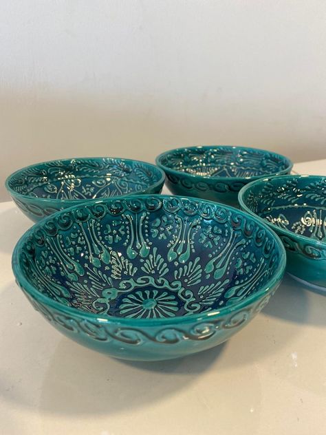 4x Turkish Ceramic Bowls Set of Four Large Ceramic Bowl Set | Etsy Ceramic Bowl Glaze, Cool Dishes, Unique Dishware, Funky Pottery, Ceramics Bowls Designs, Serving Bowls Ceramic, Ceramic Bowl Set, Bowls Ceramic, Bowl Sets