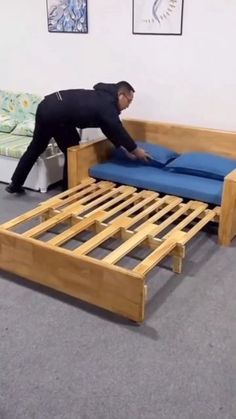 How To Make Sofa, Sofa Come Bed, Bil Camping, Diy Sofa Bed, Camper Beds, Foldable Furniture, Folding Sofa Bed, Bed Frame Design, Pull Out Sofa