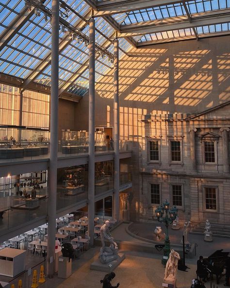 📍The Metropolitan Museum of Art Met Nyc Aesthetic, Museum Of Peace And Quiet Aesthetic, Metropolitan Museum Of Art Aesthetic, The Met Aesthetic, Nyc Art Museums, The Met Museum, Museum Aesthetic, Nyc Aesthetic, Dream School