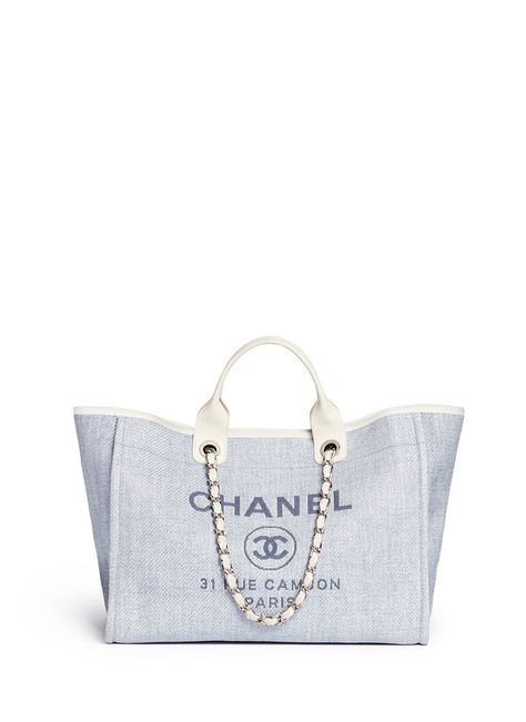 How cute is this vintage Chanel bag for a luxe beach getaway? Chanel Beach Bag, Dream Handbags, Chanel Deauville, Vintage Chanel Bag, Dream Bag, Work Nails, Chanel Tote, What Goes Around Comes Around, Beach Getaway