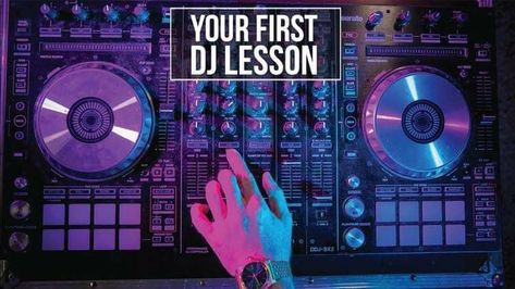 Dj Lessons, Learn To Dj, Dj Tips, Dj School, Dj Decks, Top Dj, Music Career, Dj Setup, Mixing Dj