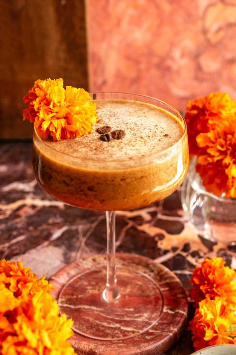 This pumpkin spice espresso martini is the perfect fall twist on the classic cocktail! It matches pumpkin butter with bourbon, baileys, and espresso for such a delightful fall treat. Bourbon and pumpkin are an ideal match, so this version switches the vodka out for bourbon whiskey and Kahlua out for baileys, a whiskey-based liqueur. Esspresso Martini, Fall Whiskey Cocktails, Cream Puff Dessert, Puff Dessert, Baileys Recipes, Fall Cocktails Recipes, Irish Cream Liqueur, Joyful Heart, Delicious Drink Recipes